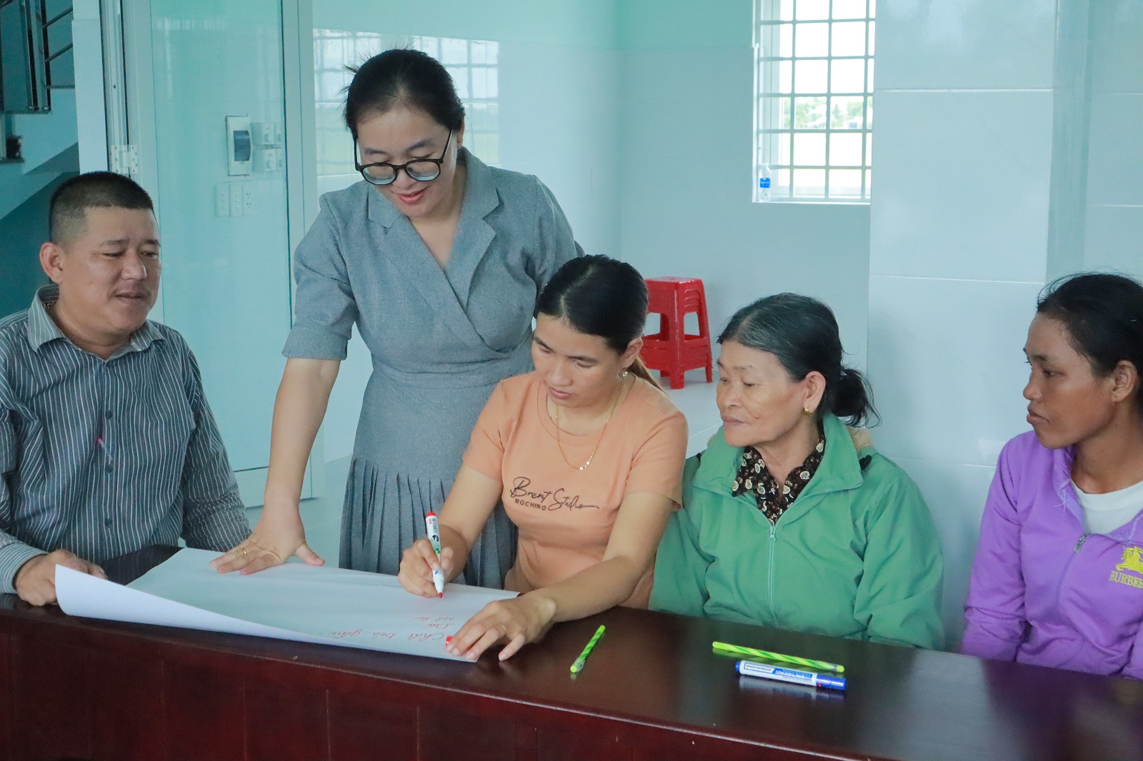 Da Nang: Training on care skills for caregivers